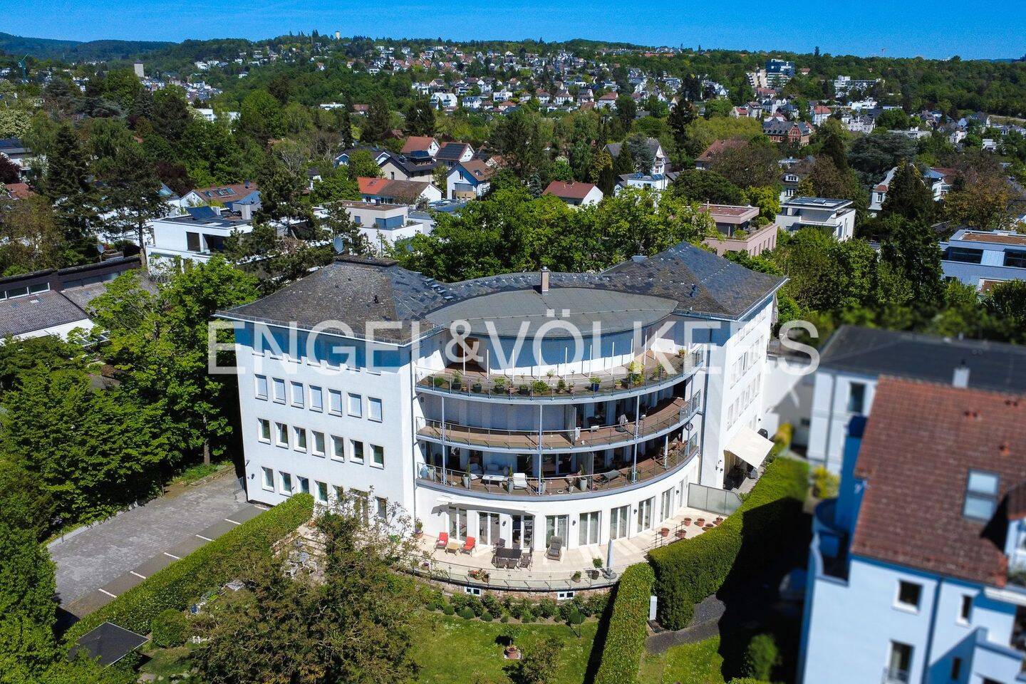 Stilvoll Wohnen auf höchstem Niveau !, 65193 Wiesbaden (Sonnenberg Wiesbaden)