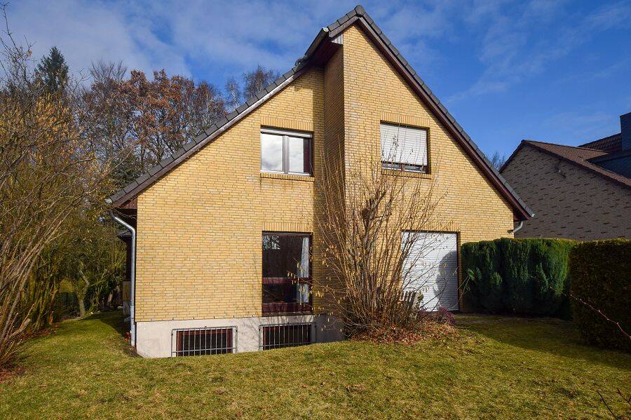 Modernisiertes Einfamilienhaus mit Einliegerwohnung, in idyllischer Lage von Hamburg-Wandsbek…, 22045 Hamburg (Wandsbek Jenfeld Tonndorf)