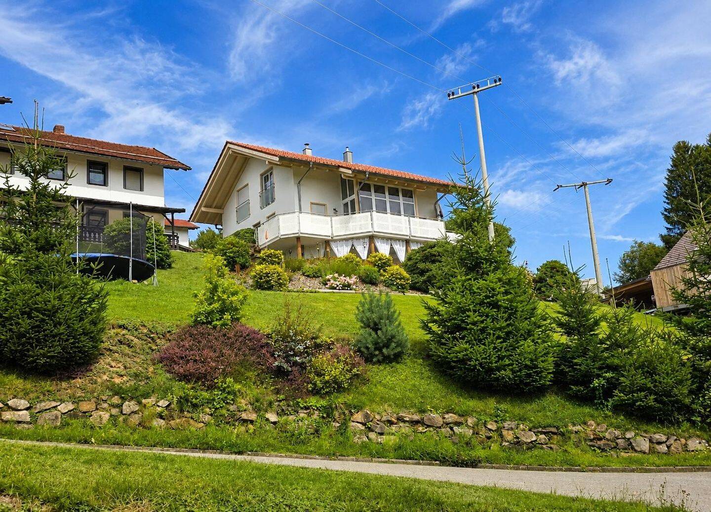Exklusives Wohnen mit Panoramablick – Ihr Zuhause im Zellertal, 94256 Drachselsried