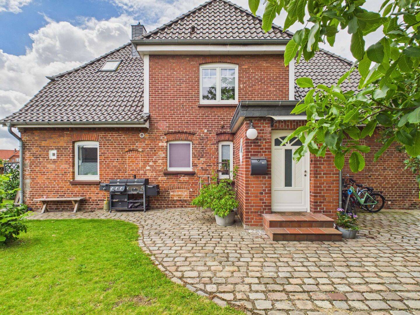Landhaustraum! Liebevoll saniertes Haus für die ganze Familie, 21379 Echem