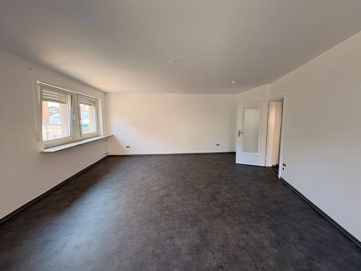 Renovierte und großzügige 1-Zimmer-Wohnung mit Einbauküche im Stadtteil Rennweg – Sulzbacher Straße, 90489 Nürnberg (Gärten bei Wöhrd Rennweg Veilhof Wöhrd)