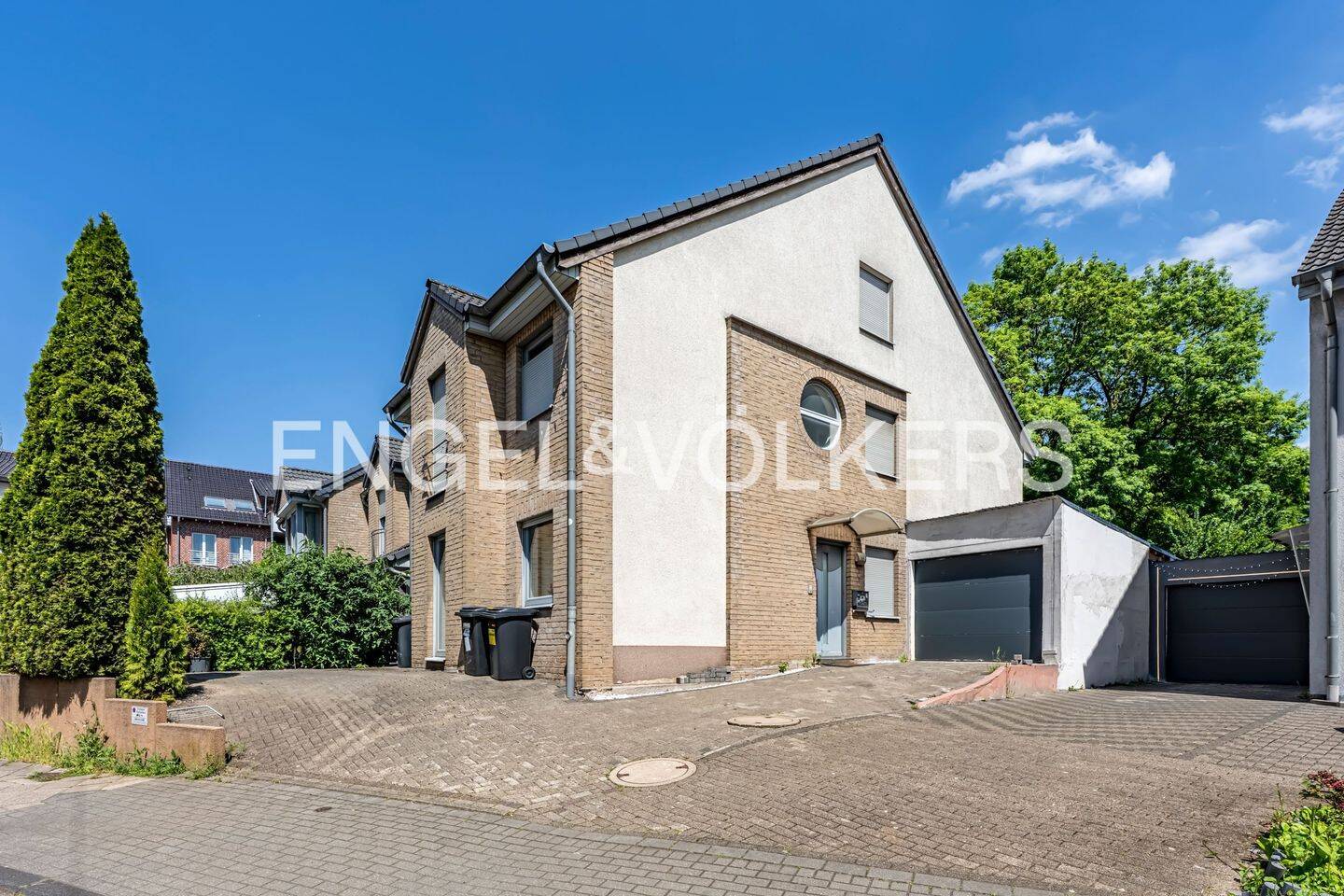 Vielseitig nutzbares Zweifamilienhaus in gut angebundener Lage von Bochum-Wattenscheid, 44866 Bochum (Günnigfeld Leithe Sevinghausen Wattenscheid Westenfeld)