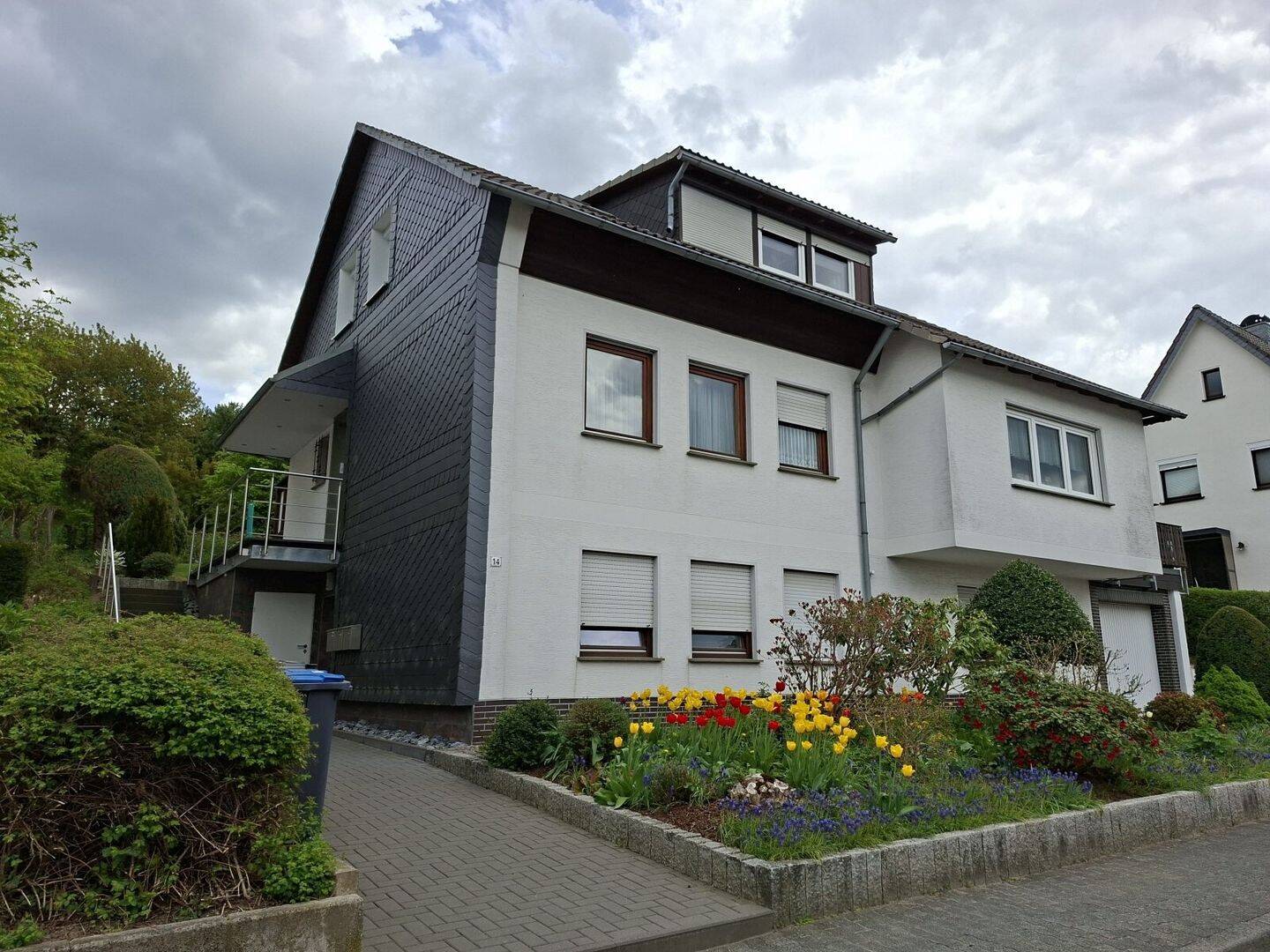 Gemütliche Dachgeschoss-Mietwohnung in ruhiger bevorzugter Lage von Bad Berleburg-Stadt, 57319 Bad Berleburg