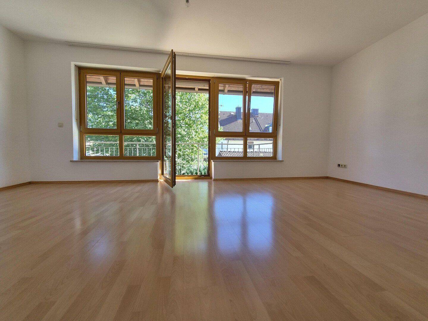 Zweizimmerwohnung in bester Lage in Hallbergmoos, 85399 Hallbergmoos