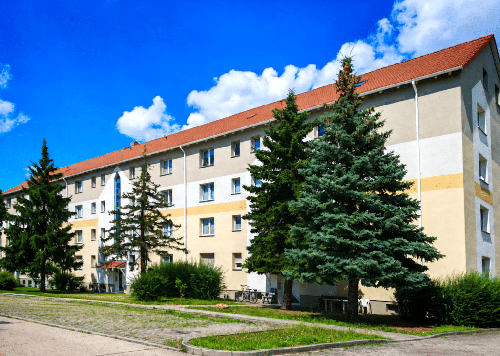 2-Raum-Erdgeschosswohnung mit Tageslichtbad in der Altstadt, 2977 Hoyerswerda