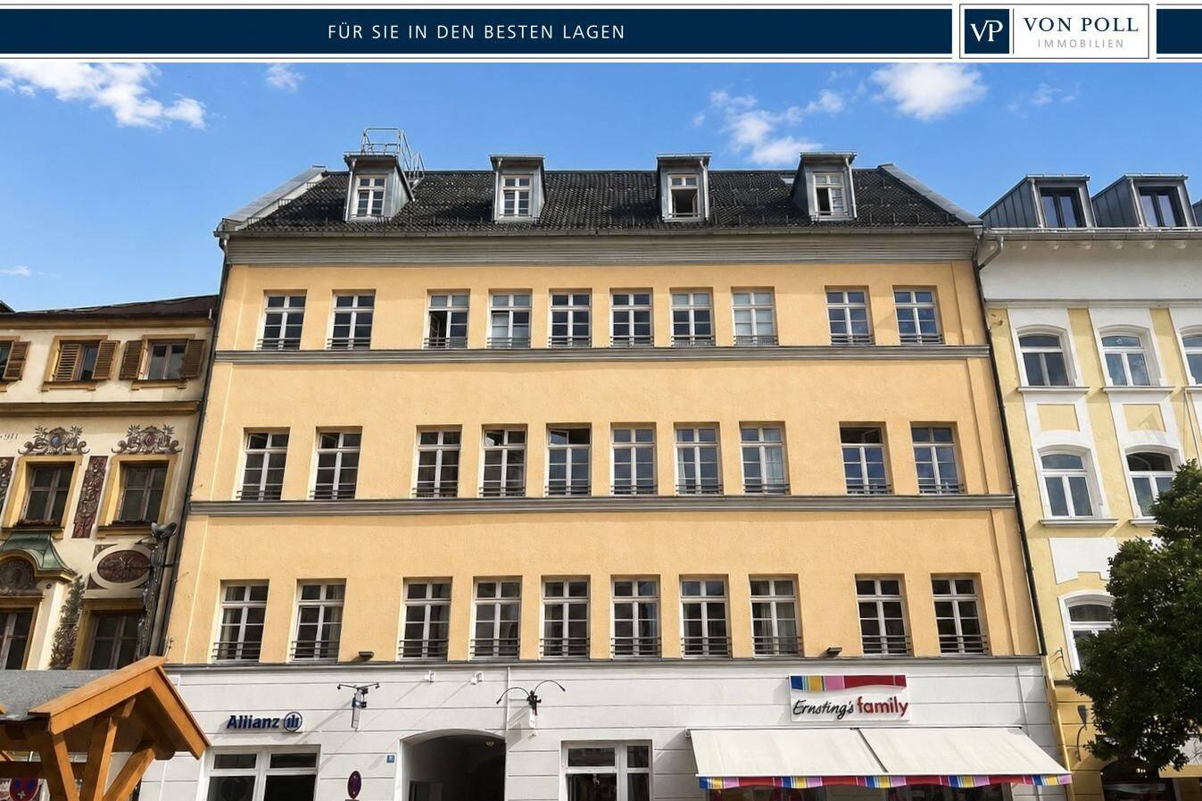 Stilvolles Cityleben: Zentrale großzügige Stadtwohnung im kernsanierten Altbau erleben, 83278 Traunstein