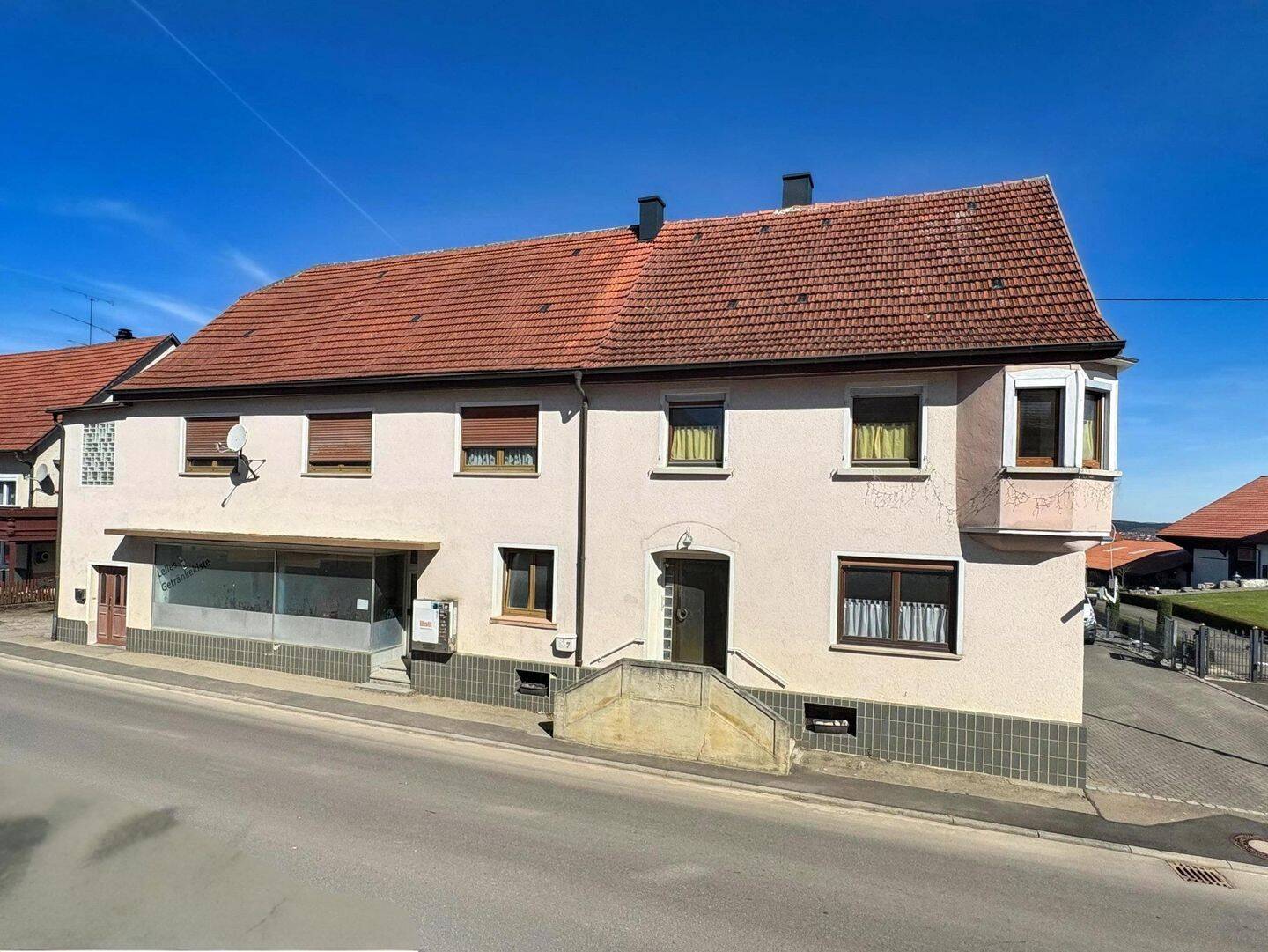 Geräumiges Wohnhaus mit Einliegerwohnung, 72474 Winterlingen