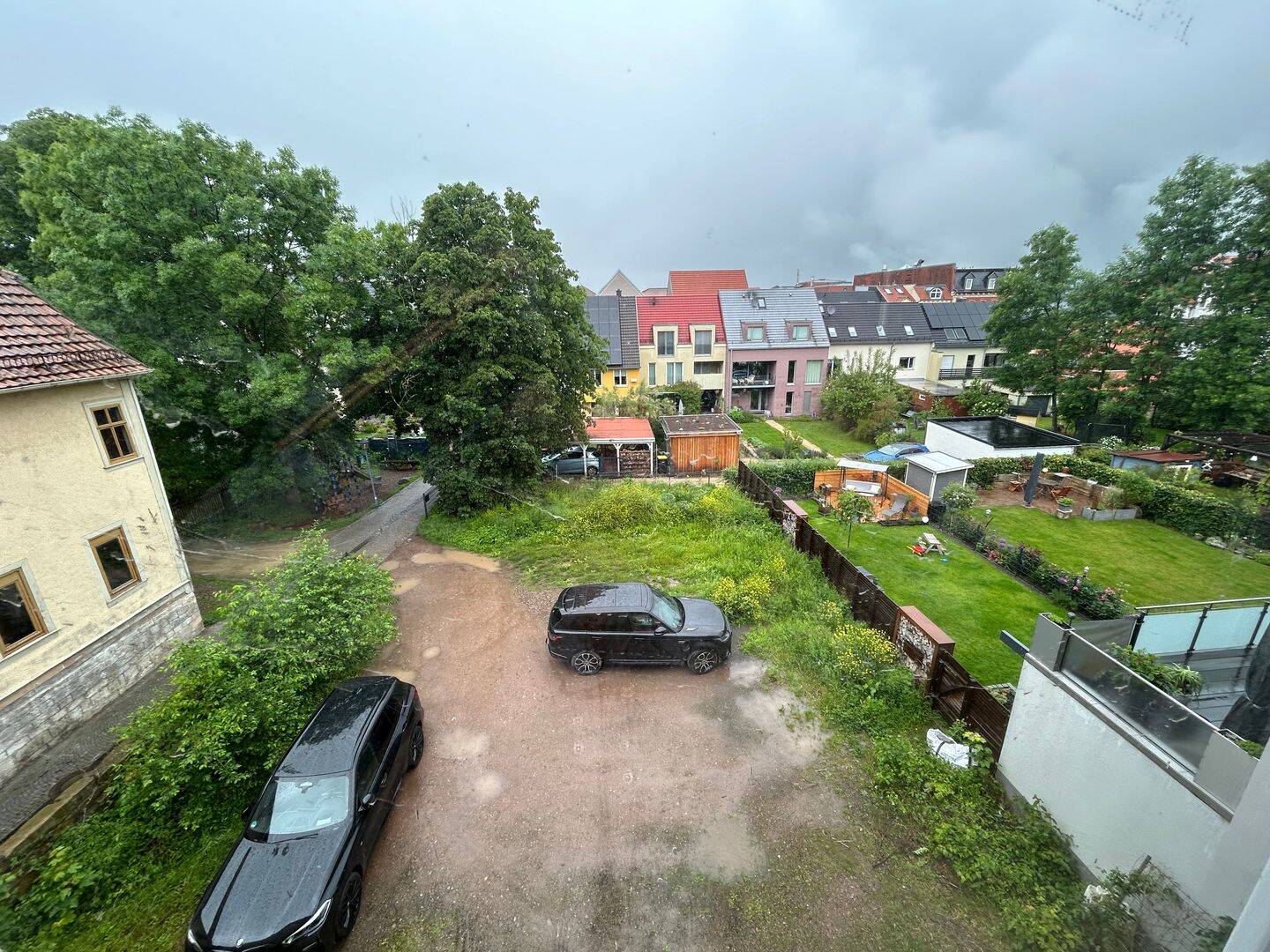 Attraktives Neubau-Mehrfamilienhaus mit drei Eigentumswohnungen und Grundstück im Herzen von Gotha, 99867 Gotha