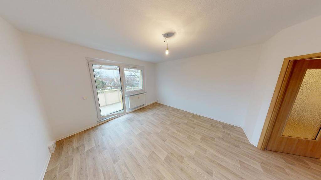Schön gelegene 2-Raum-Wohnung mit Balkon, 9120 Chemnitz (Altchemnitz Bernsdorf Helbersdorf Kapellenberg)