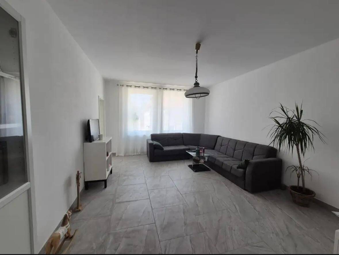 4-Zimmer-Wohnung mit 100 m²WF. im 2. Obergeschoss, 33602 Bielefeld (Innenstadt)