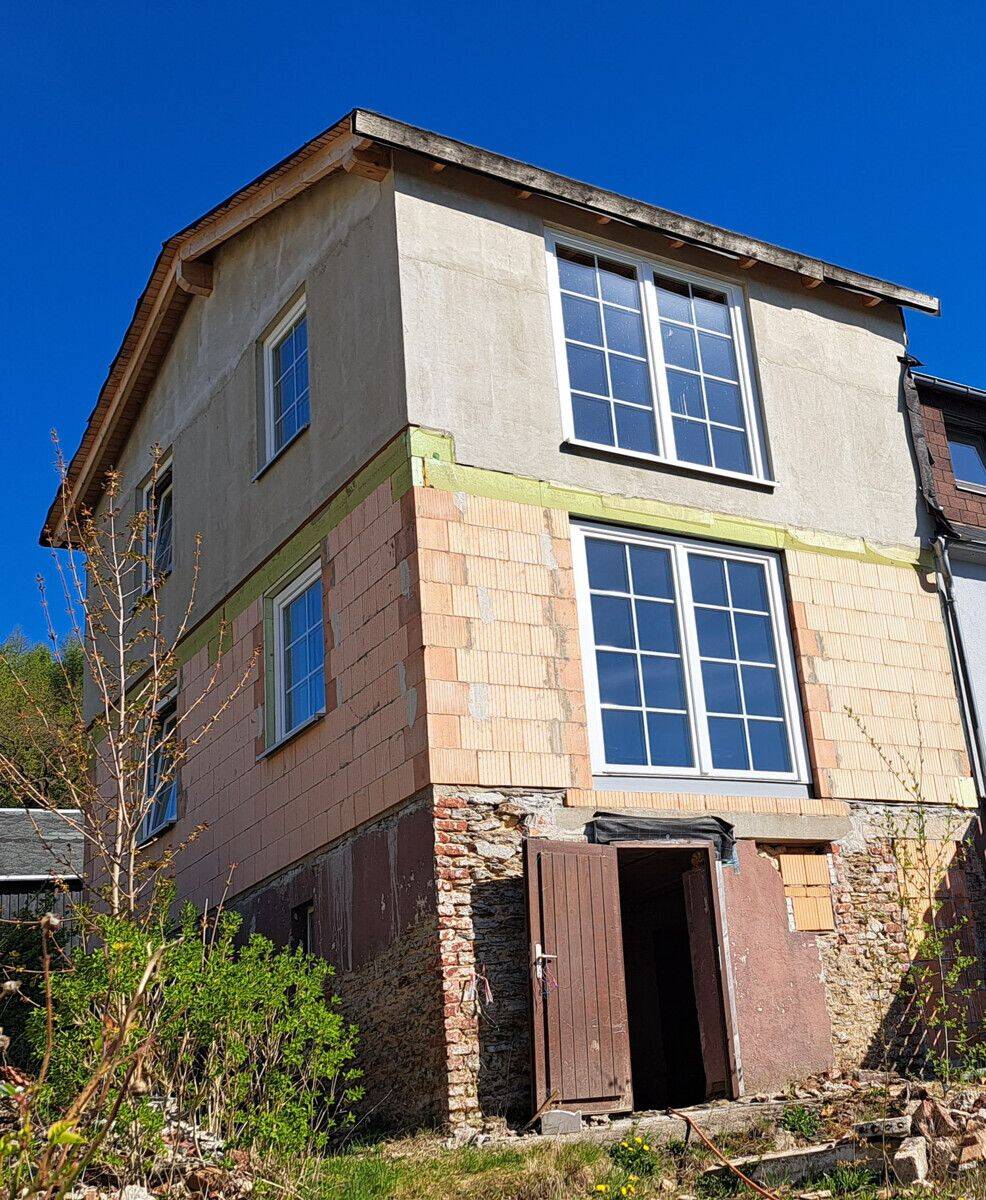 perfektes Angebot für Projektliebhaber – Einfamilienhaus mit Panoramablick, 8324 Bockau