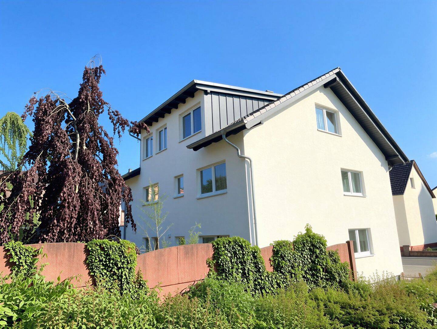 Großzügige Dachgeschoss-Wohnung in bester Lage, 66877 Ramstein-Miesenbach