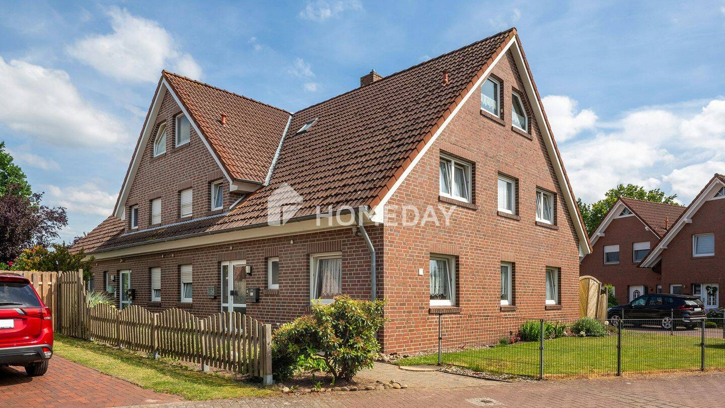 Mehrfamilienhaus mit 4 Wohneinheiten, Garten, Dachboden, Carports und ca. 360 m² Wohnfläche, 49637 Menslage