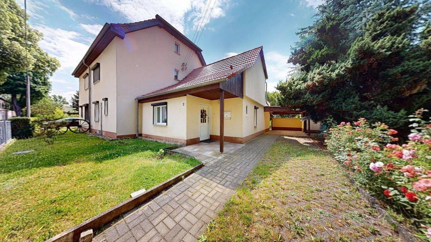Freundliches Einfamilienhaus im Grünen, 6217 Merseburg