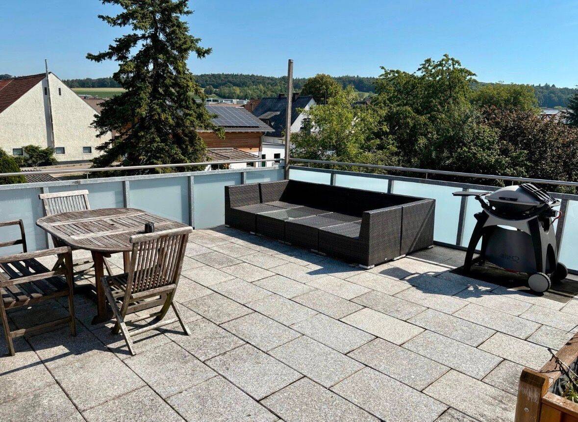 3,5 Zimmer mit riesiger Dachterrasse, 86697 Oberhausen