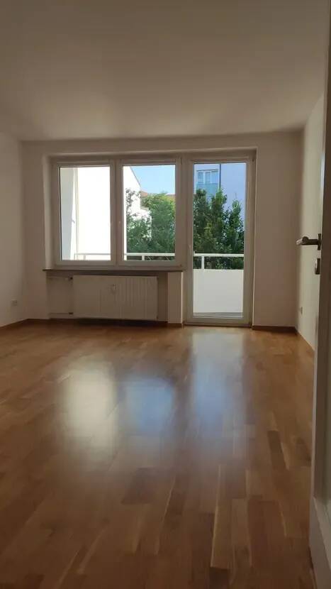 Sonnige, ruhige 2-ZKB, 55 m² mit Südbalkon zum Park – Haidhausen – von privat, 81675 München (Au-Haidhausen Bogenhausen)
