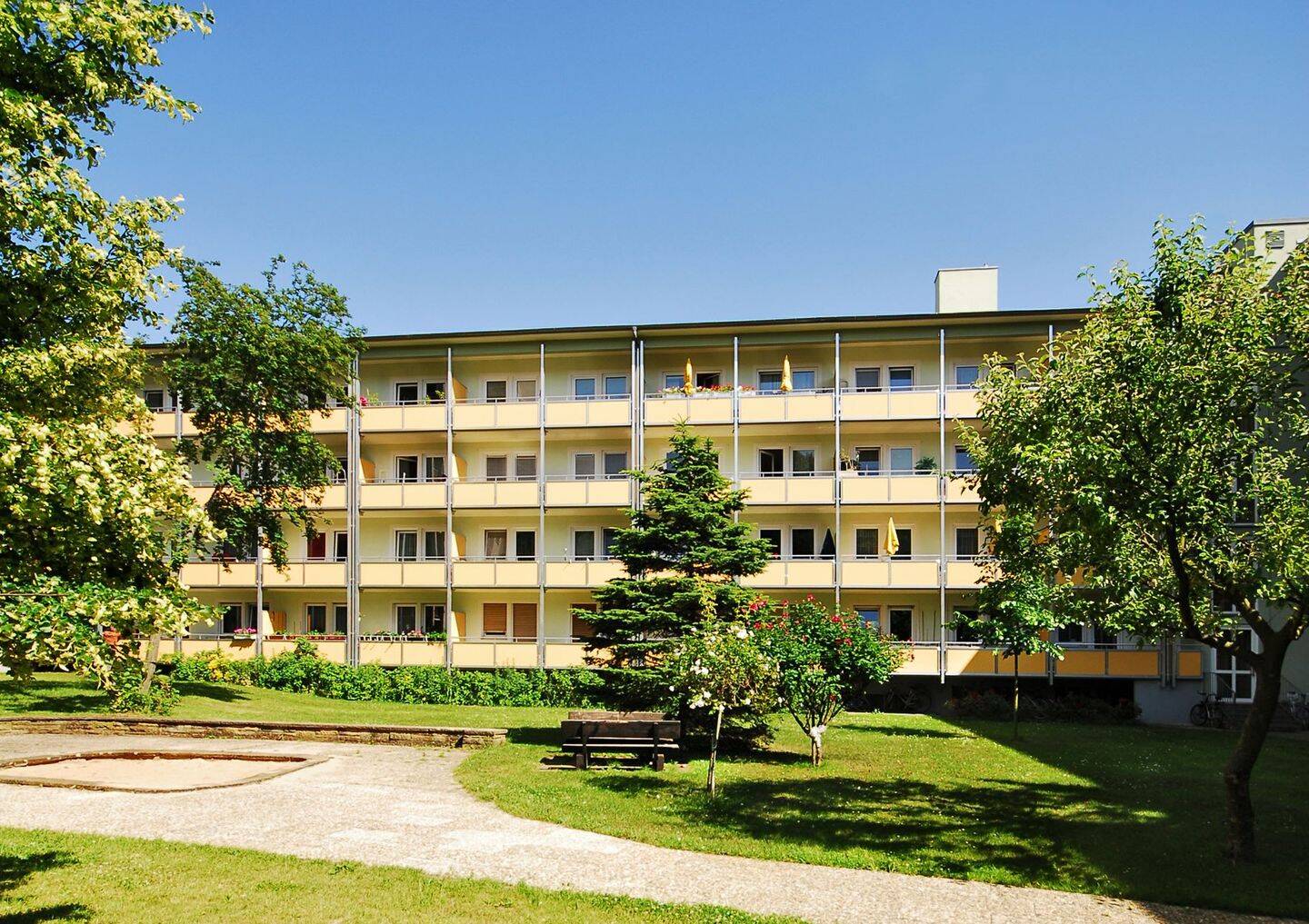 Klein aber fein – 1-Zimmer-Wohnung mit großem Balkon, Praunstraße 21 – ohne Maklerprovision, 90489 Nürnberg (Gärten bei Wöhrd Rennweg Veilhof Wöhrd)