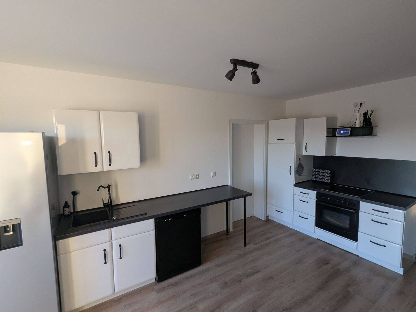 schöne helle 4-ZKB-Neubauwohnung in Mindelaltheim bei Burgau, 89350 Dürrlauingen