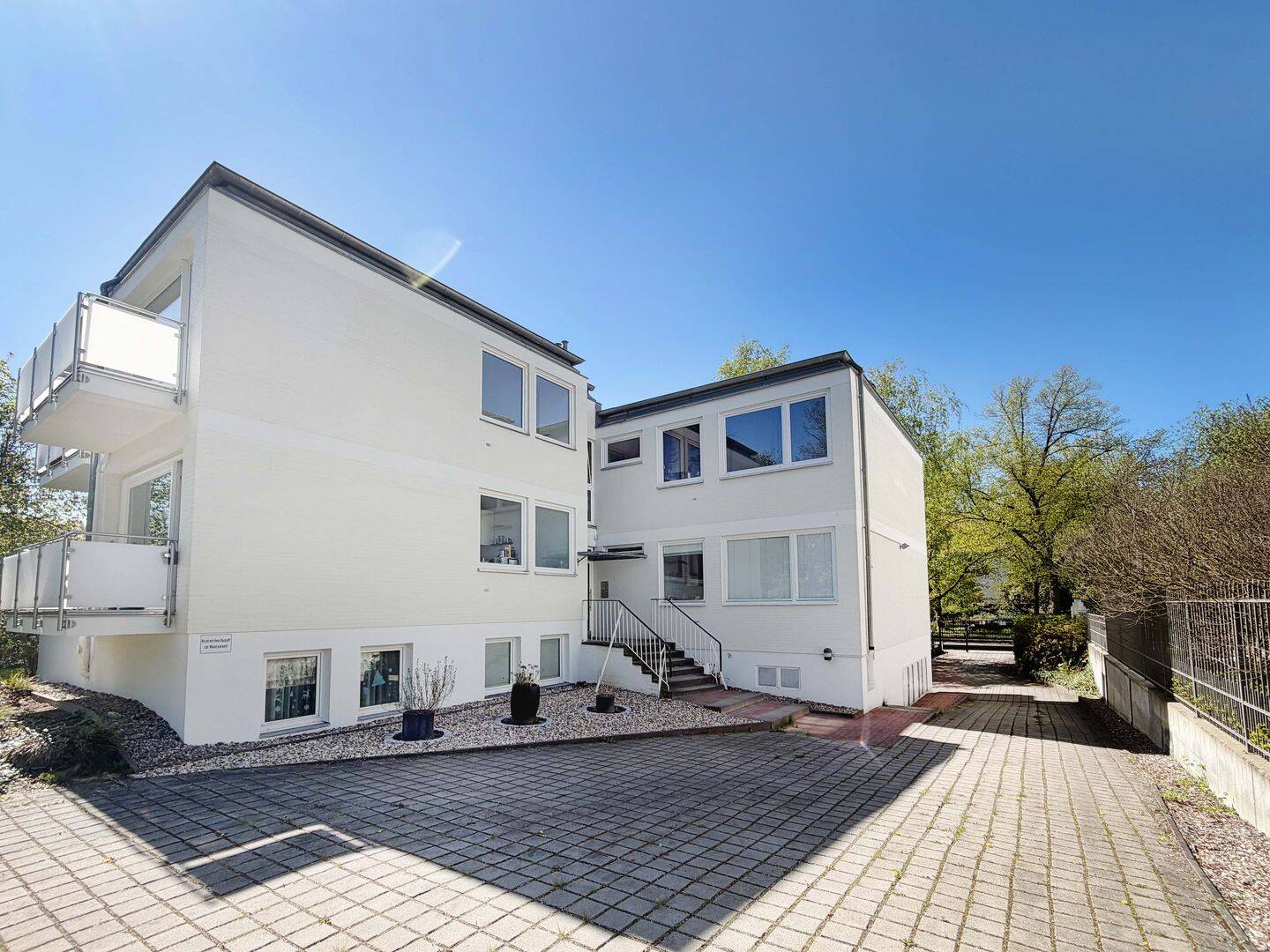 Perfekt für Singles & Paare Möblierte 2-Zimmer-Wohnung in Dahlem, 14195 Berlin (Steglitz-Zehlendorf)