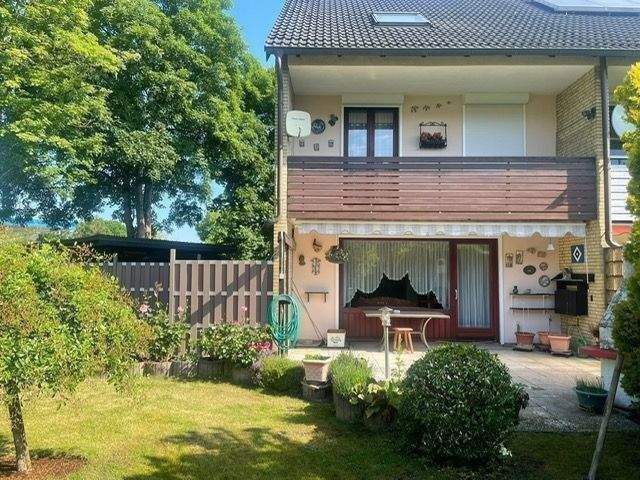 Reihenendhaus mit großen Grundstück in Schwarzenbek zu verkaufen, 21493 Schwarzenbek