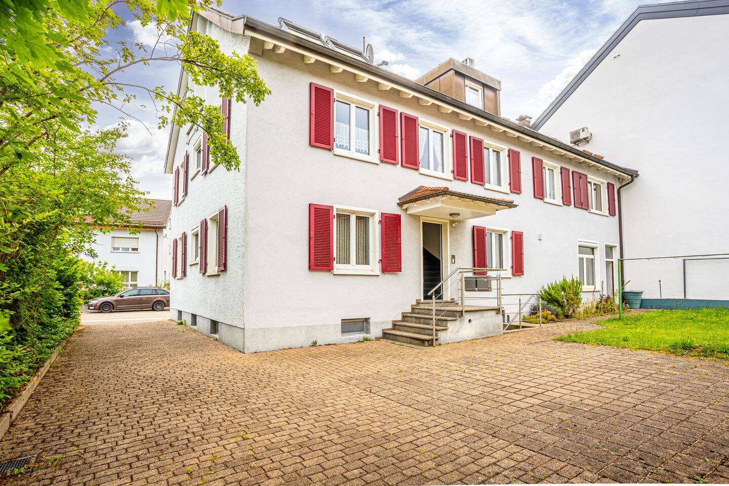 Mehrfamilienhaus mit 4 freien Wohnungen und Laden in der Stadt, 77855 Achern