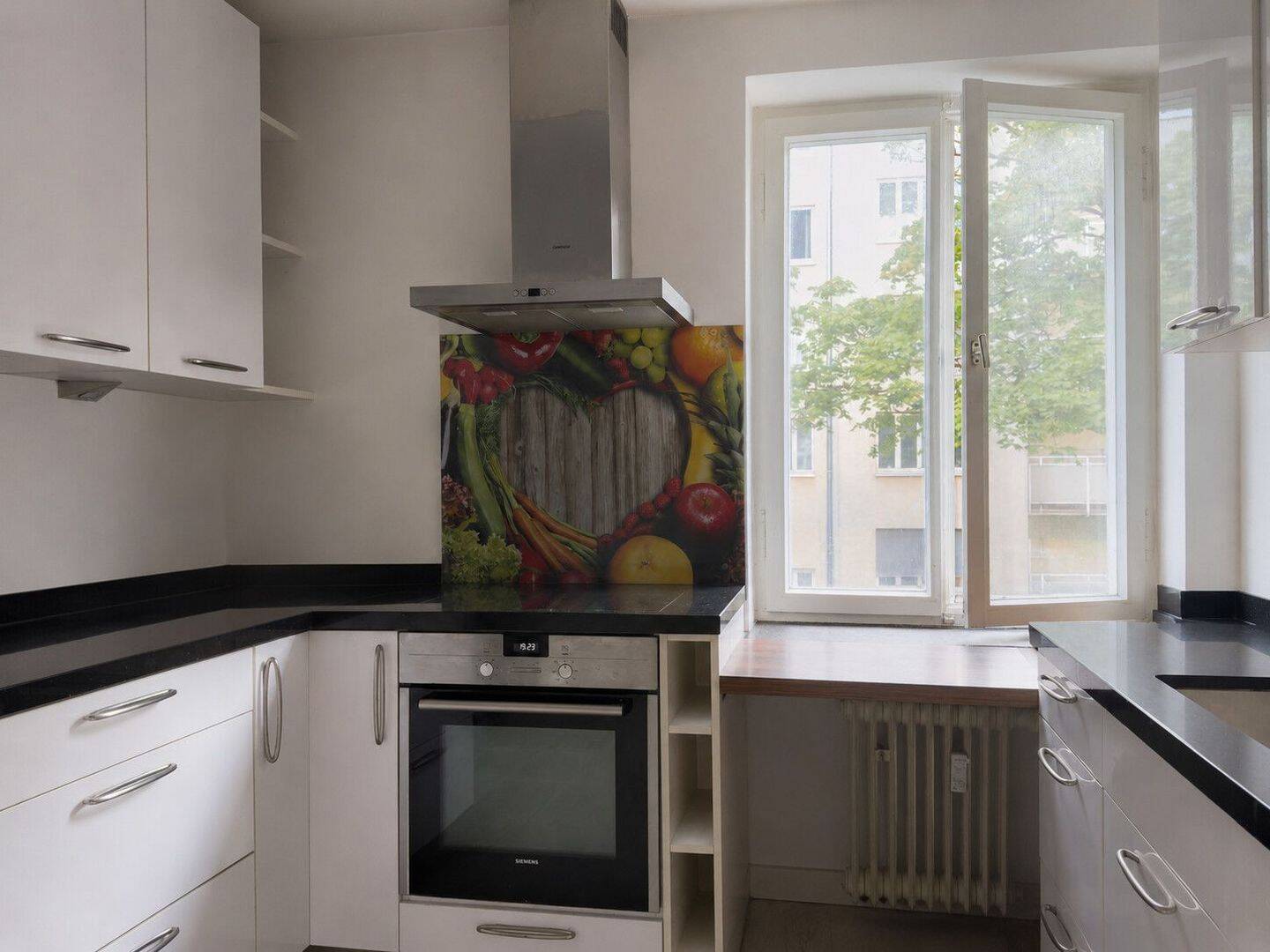 Möblierte 3-Zimmer-Wohnung mit Einbauküche, 1x Balkone am Hohenzollernplatz, 80796 München (Schwabing-West)