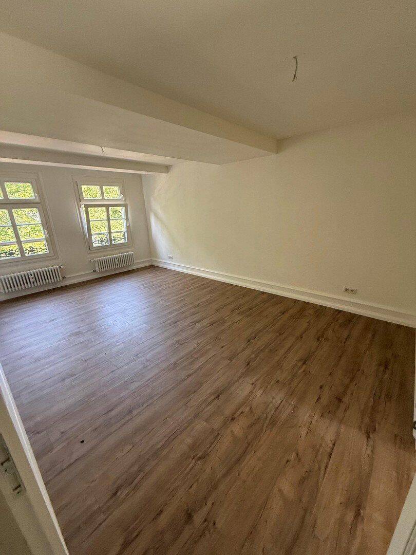 Schöne Single-Wohnung (2 Zi/Kü/Bad) in zentraler Kurparklage, 65307 Bad Schwalbach