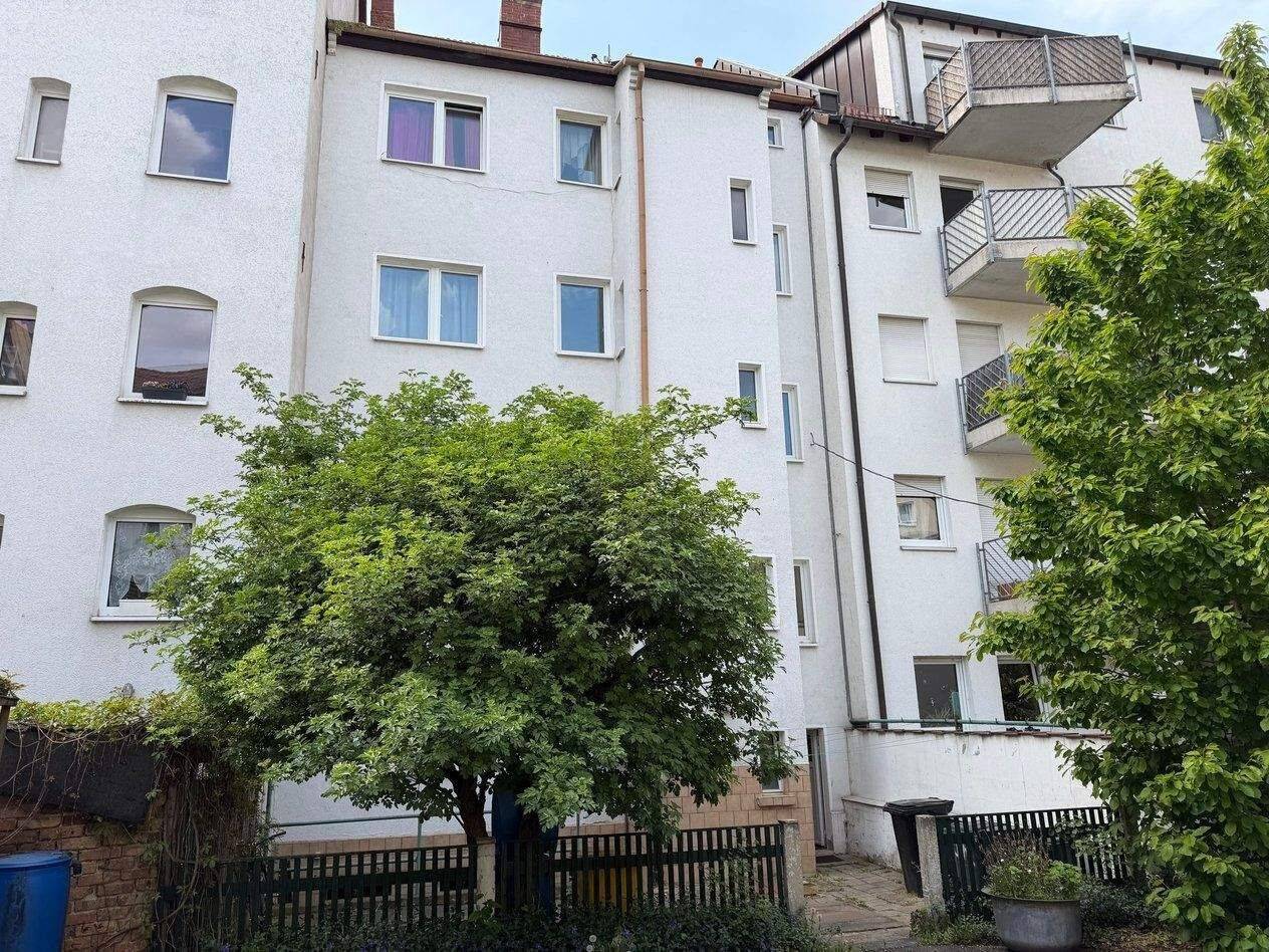 3-Zimmer Wohnung in Jena-Ost, auch für Wohngemeinschaft geeignet. Bezugsfrei !, 7749 Jena