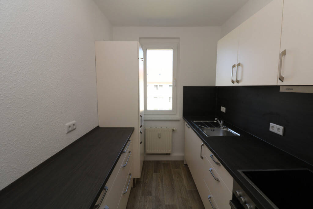 Für Kochprofis & Hobbyköche…neu sanierte 3-RW mit Einbauküche & Dusche!!!, 9599 Freiberg
