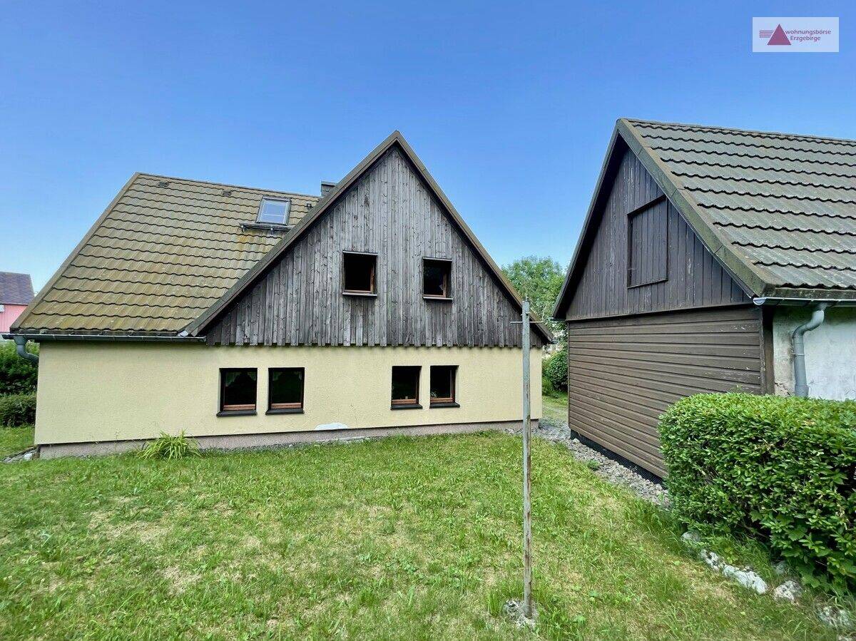 Gepflegtes Einfamilienhaus mit 1.594 m² Grundstück, Garage & Werkstatt in Altenberg, 1773 Altenberg