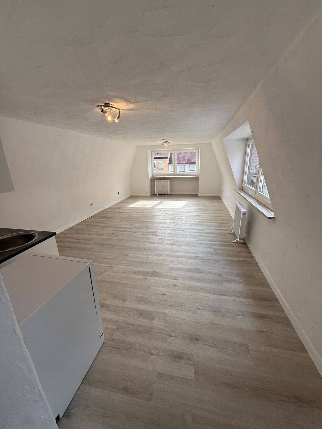 Erstbezug nach Kernsanierung – Moderne 1-Zimmer-Wohnung in bester Innenstadtlage von Ansbach, 91522 Ansbach