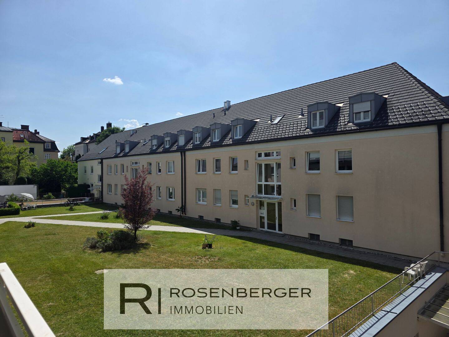 Kernsanierte 3-Zimmer-Wohnung in Traumlage am Nymphenburger Kanal, 80639 München (Laim Neuhausen-Nymphenburg)