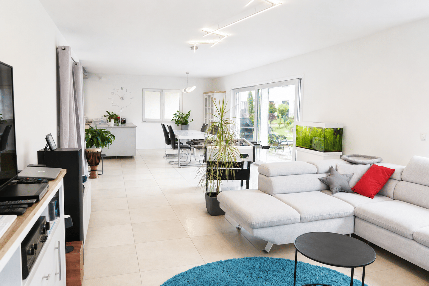 Modernes Familienhaus mit über 190 m² Wohnfläche, Wohnkeller und Energieklasse A+, 93104 Sünching