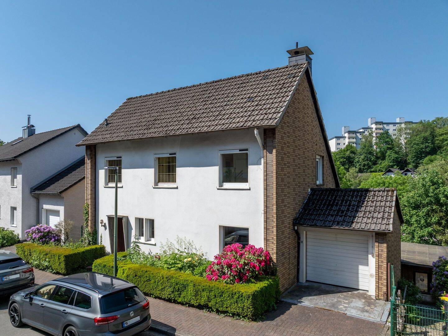 Viel Platz, viele Möglichkeiten | Einfamilienhaus mit Einliegerwohnung & 4 Schlafzimmern, 58509 Lüdenscheid