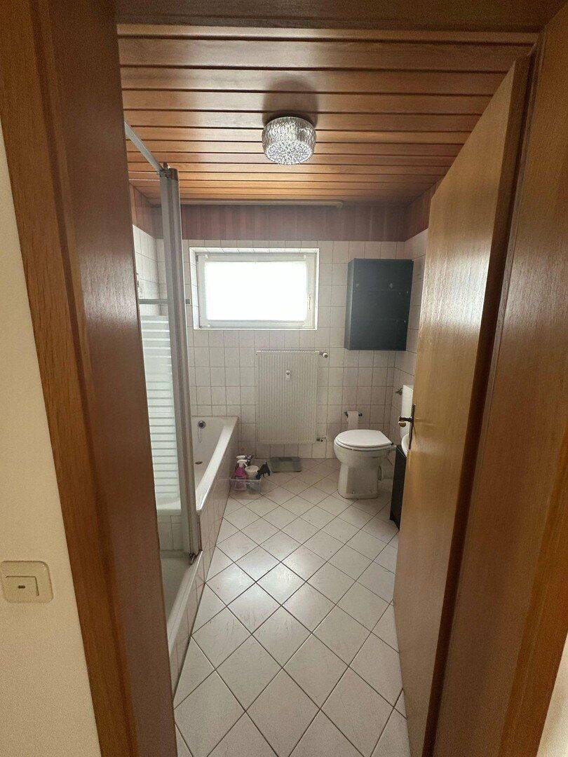 Zuhause mit 3 Zimmern und Balkon in Olpe Zentrum, 57462 Olpe