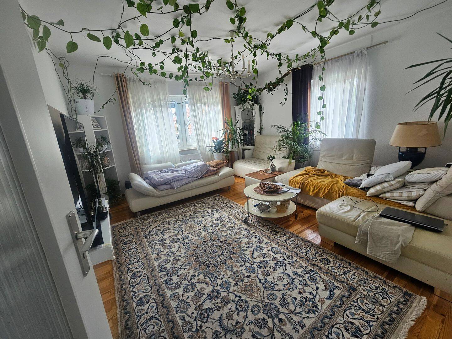 Kurzzeitmiete! Die Wohnung wird nur für 2 bis 3 Wochen, maximal 1 Monat vermietet. Keine langfristige Vermietung., 90513 Zirndorf