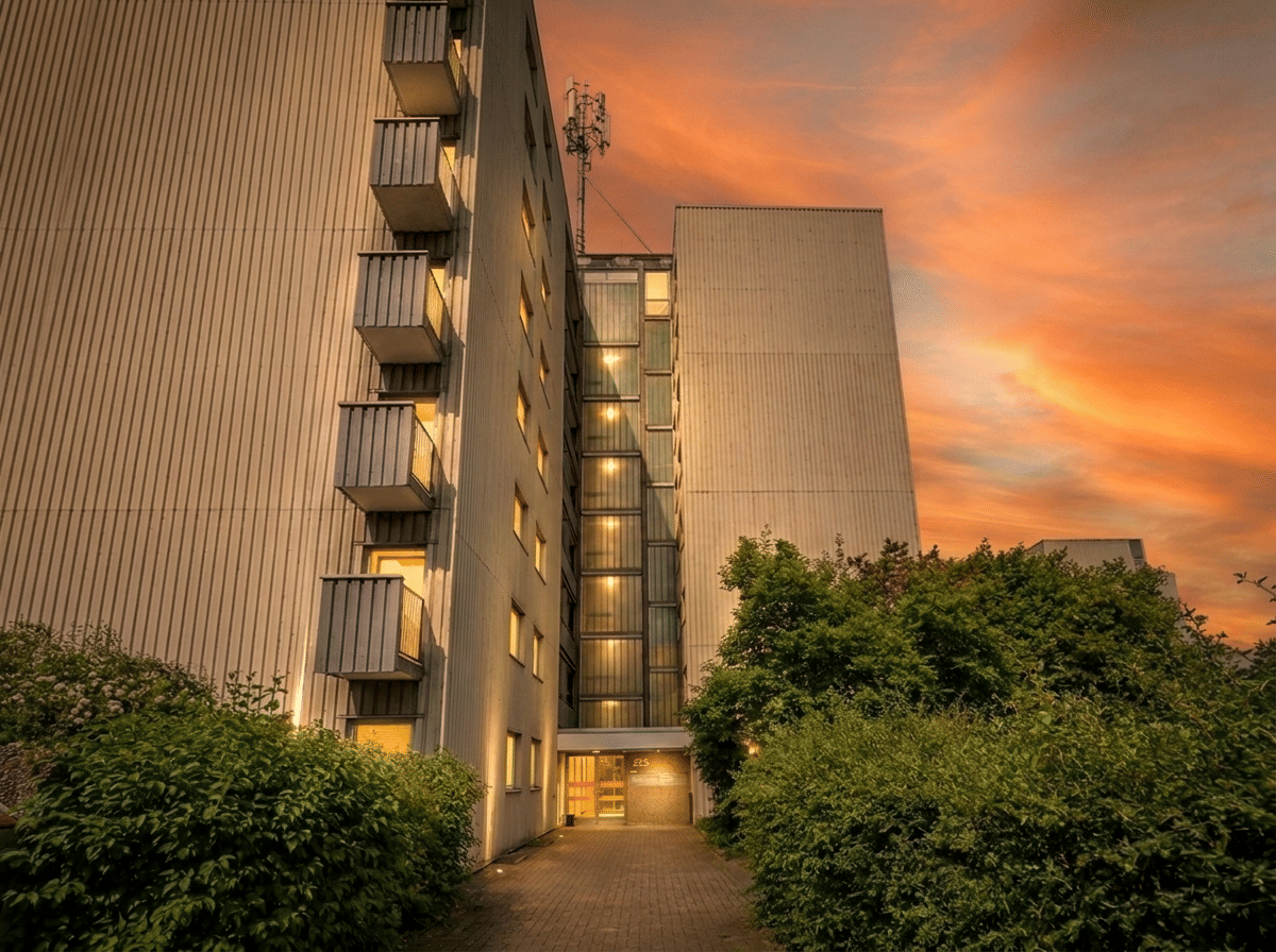 VERMIETETES APARTMENT MIT LOGGIA IN KREFELD-INRATH ZU KAUFEN!, 47803 Krefeld