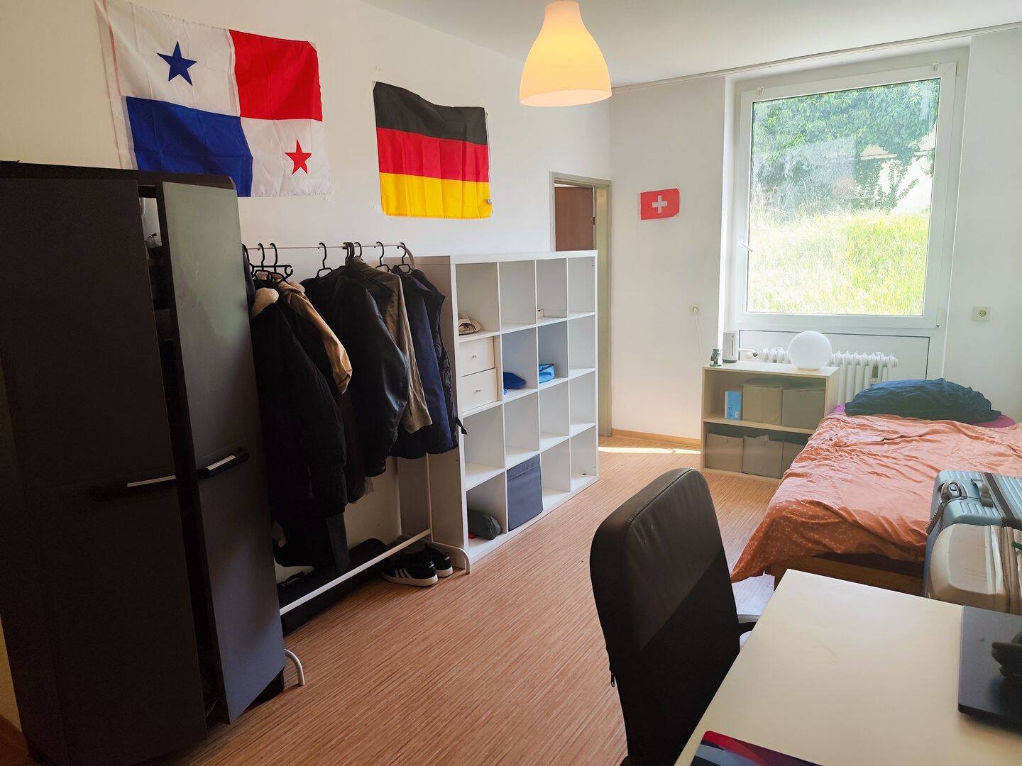 Gemütliche Wohnung nahe Zentrum & Altstadt (Möbel & Fahrrad geschenkt!), 93049 Regensburg (Großprüfening-Dechbetten-Königswiesen Innenstadt Westenviertel)