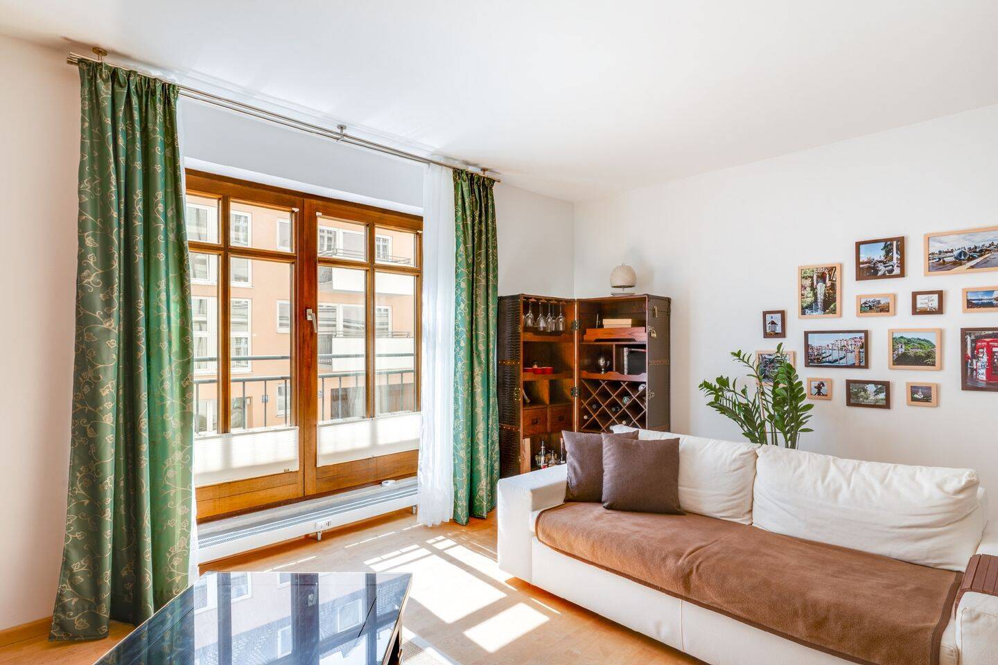 AIGNER – Stilvoll sanierte 2 – Zimmer – Wohnung in begehrter Lage der Maxvorstadt