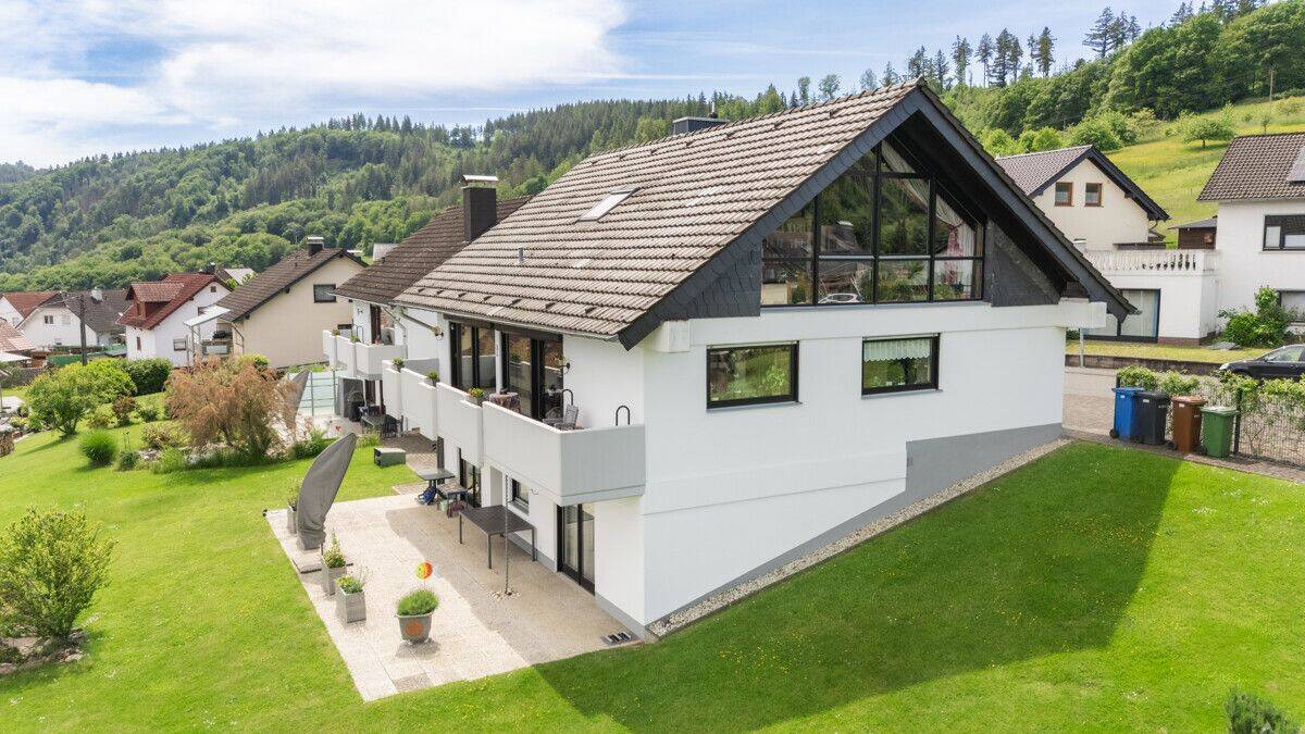 Architektenhaus offen und hell mit tollem Ausblick in sehr guter Lage von Hausen-Wied!, 53547 Hausen (Wied)