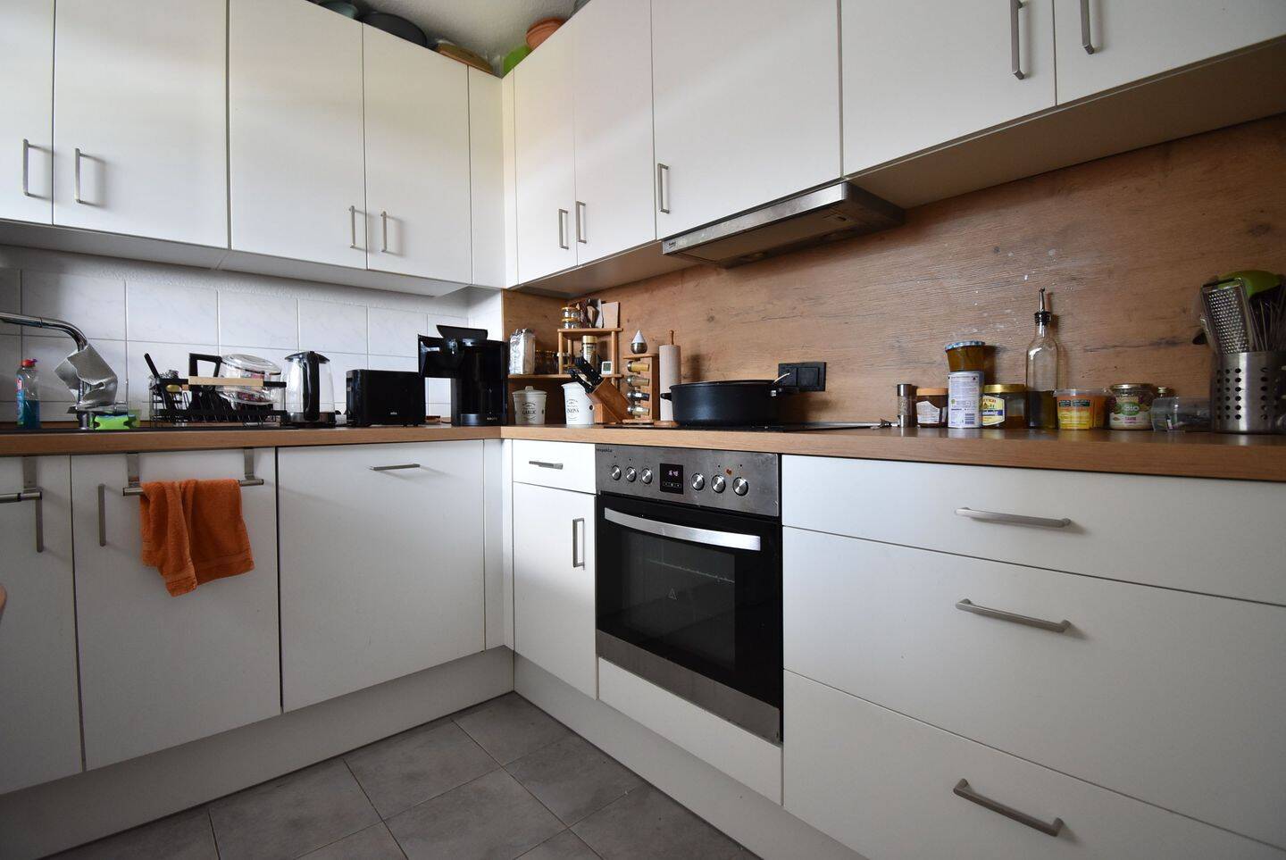 EBK vorhanden! Gepflegte 3-Zimmer-Whg mit Balkon, 46149 Oberhausen (Alsfeld Buschhausen Schwarze Heide Stadtmitte Sterkrade-Mitte)