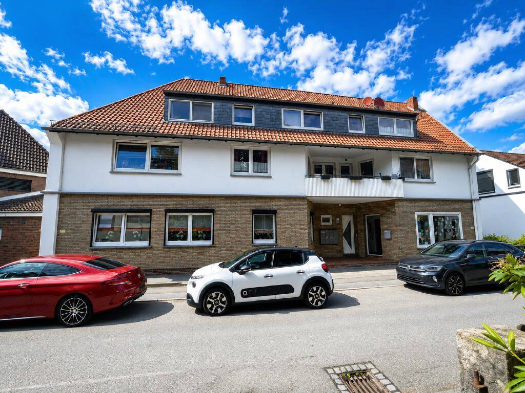8 Wohnungen + 1 Gewerbe, 2 Garagen und weitere Stellflächen im Komplettverkauf, 28717 Bremen (Burgdamm Lesum Sankt Magnus)