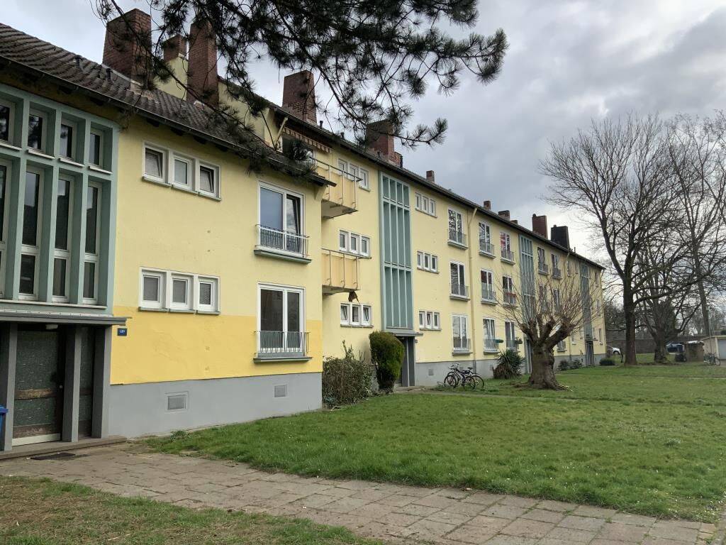 Wir renovieren für Sie! 2-Zimmer-Wohnung in Mönchengladbach Schmölderpark, 41239 Mönchengladbach