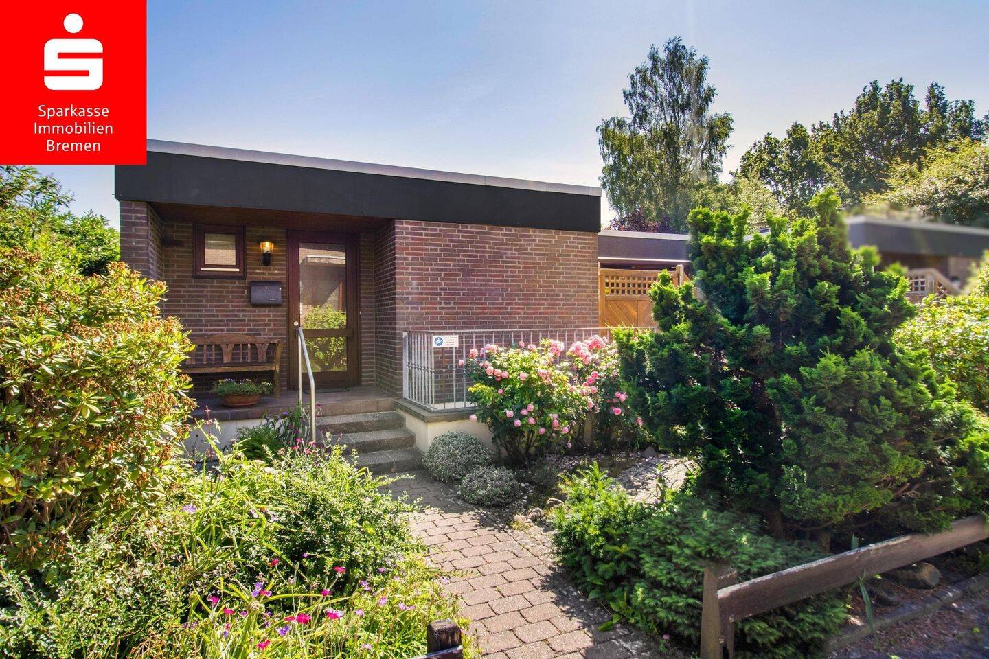 Bremen-Osterholz: Gepflegter Bungalow mit zwei Terrassen auf Erbpachtgrundstück, 28307 Bremen (Arbergen Mahndorf Osterholz)