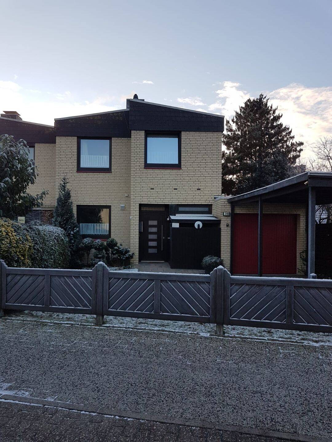 Gepflegtes Reihenendhaus mit Garage, Carport und Südgarten – auch als Zweifamilienhaus nutzbar, 26129 Oldenburg (Oldb) (Bloherfelde Innenstadt Wechloy)