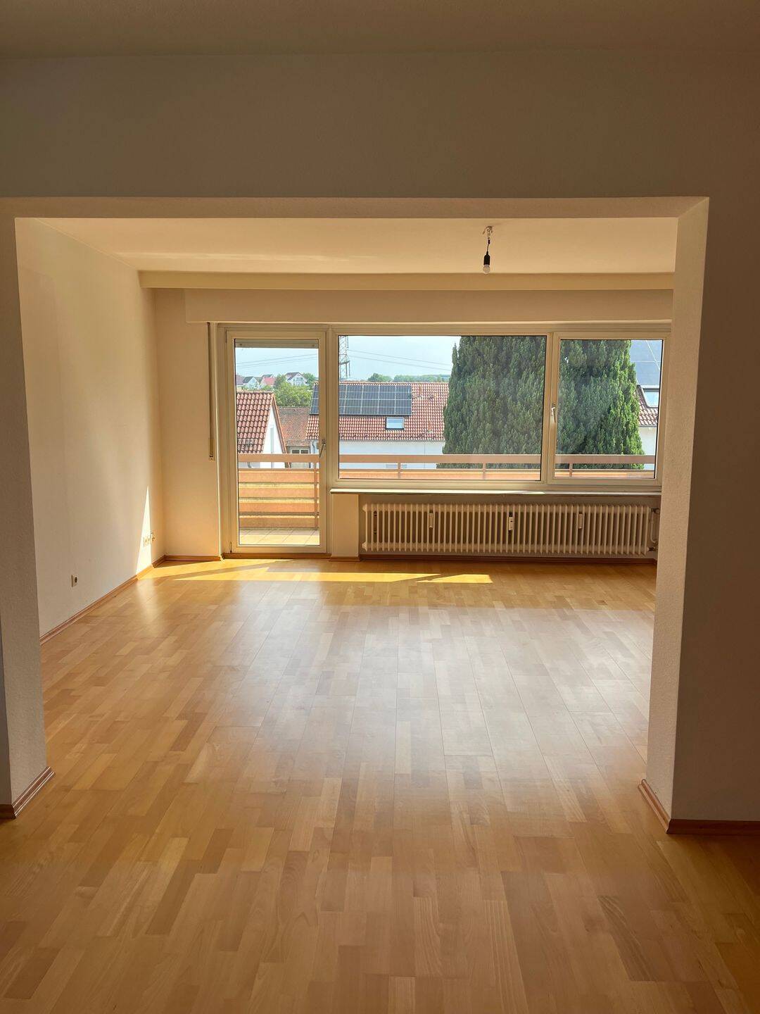 helle Wohnung in ruhiger Nebenstraße in Plieningen, 70599 Stuttgart