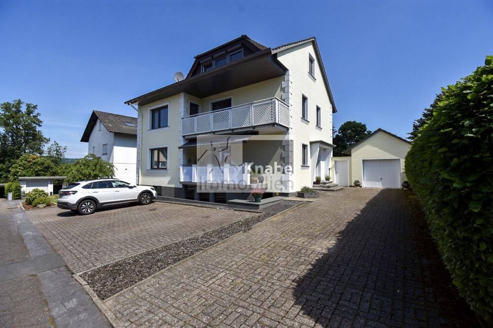 Eine Immobilie, die Wohnen, Vermieten und Zukunftspotenzial ideal vereint!, 32289 Rödinghausen