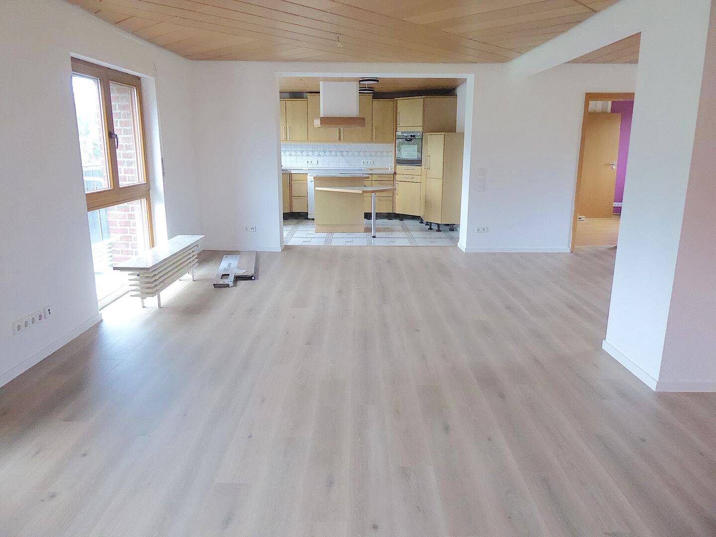 Saniertes Zweifamilienhaus mit großer Scheune und Garten, 56414 Berod bei Wallmerod