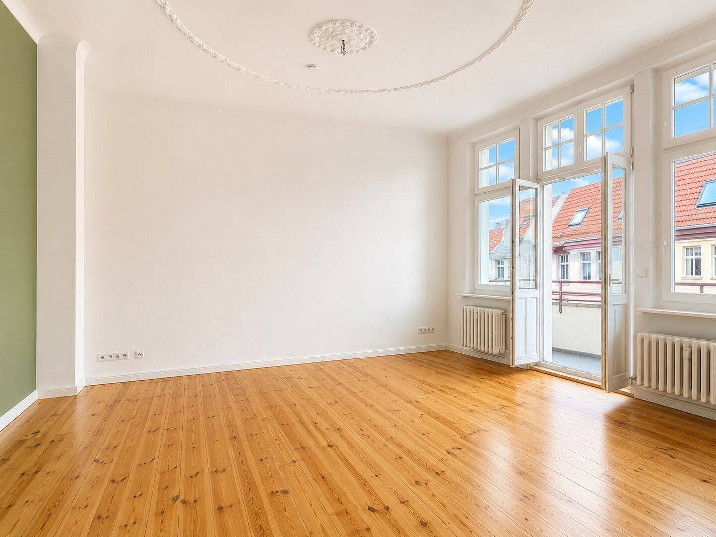 Nähe Altstadt Spandau mit 2 Balkonen im Altbaucharme, 13585 Berlin (Spandau Falkenhagener Feld Hakenfelde)
