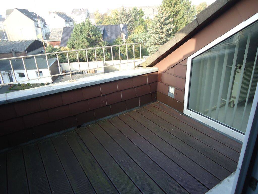 Gemütliche Dachgeschosswohnung mit kleiner Dachterrasse!, 40724 Hilden